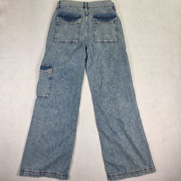 Arizona Jean Co Low Rise Baggy Cargo Jeans Size 2 Light Wash NWT - Picture 5 of 9